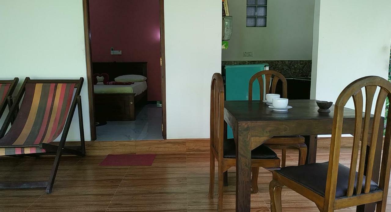 Top Rock Villa Unawatuna Buitenkant foto